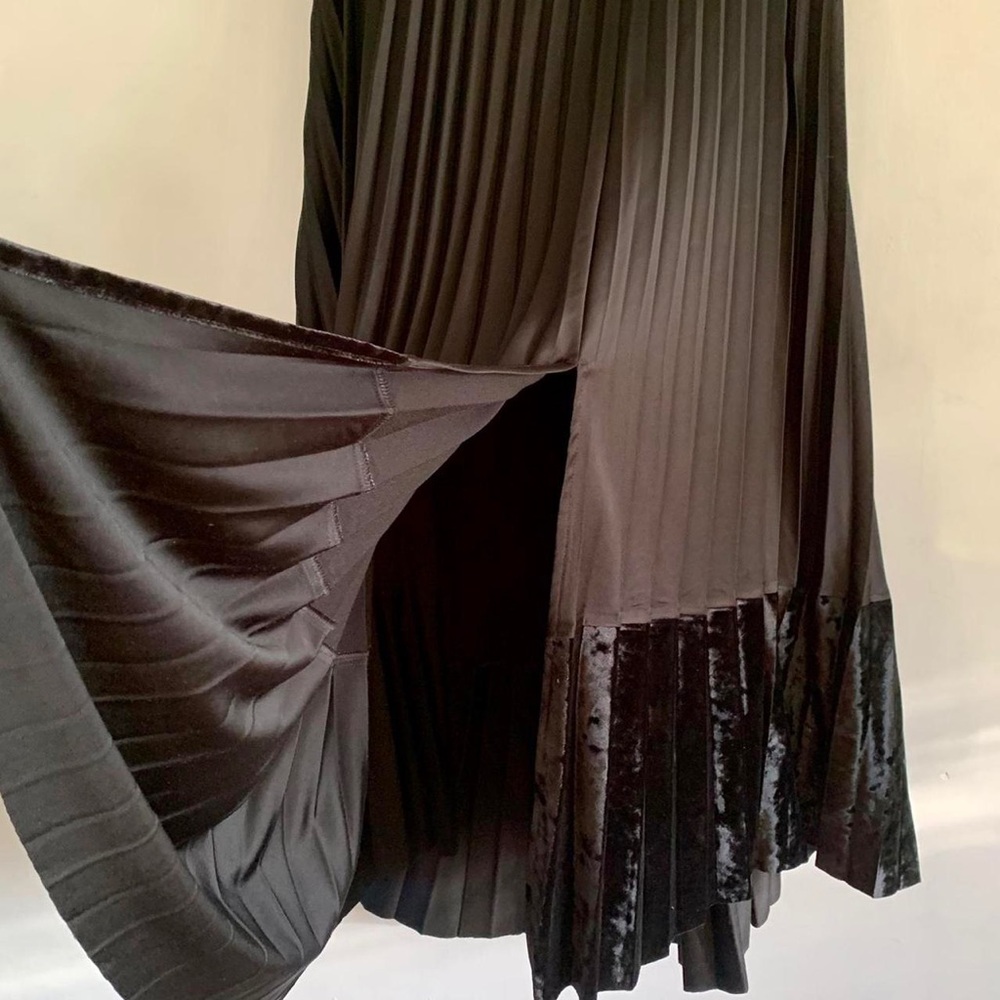 Marks & Spencer Black Pleated Maxi Skirt - Picture 3 of 4